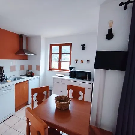 Studio Vue Montagnes, Rdc, Piscine L'ete, Parking * كوتيريه